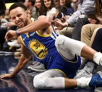 乐动体育-勇士队控卫在比赛中巧妙运筹，带领球队晋级的简单介绍